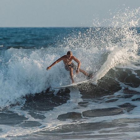 Akih Pods Hostel Playa Santa Teresa  外观 照片