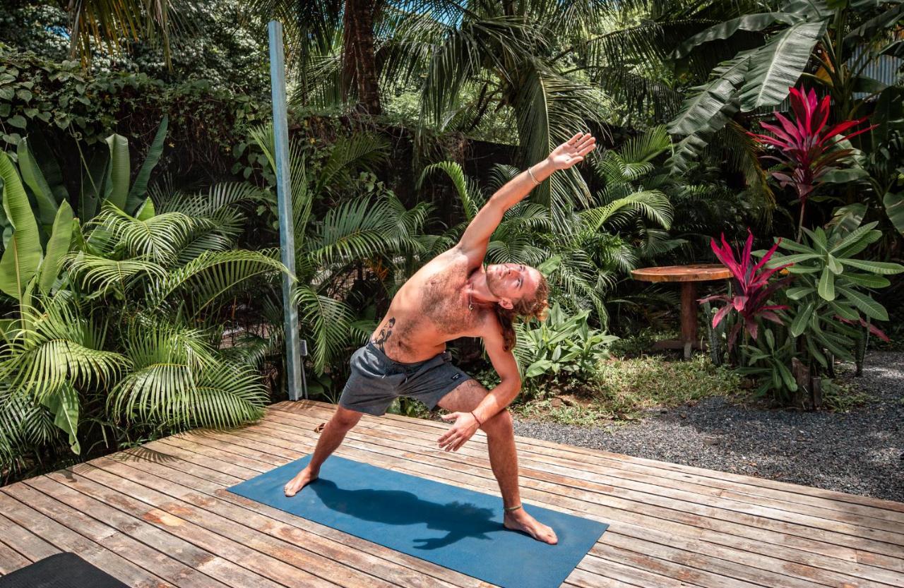 Akih Pods Hostel Playa Santa Teresa  外观 照片