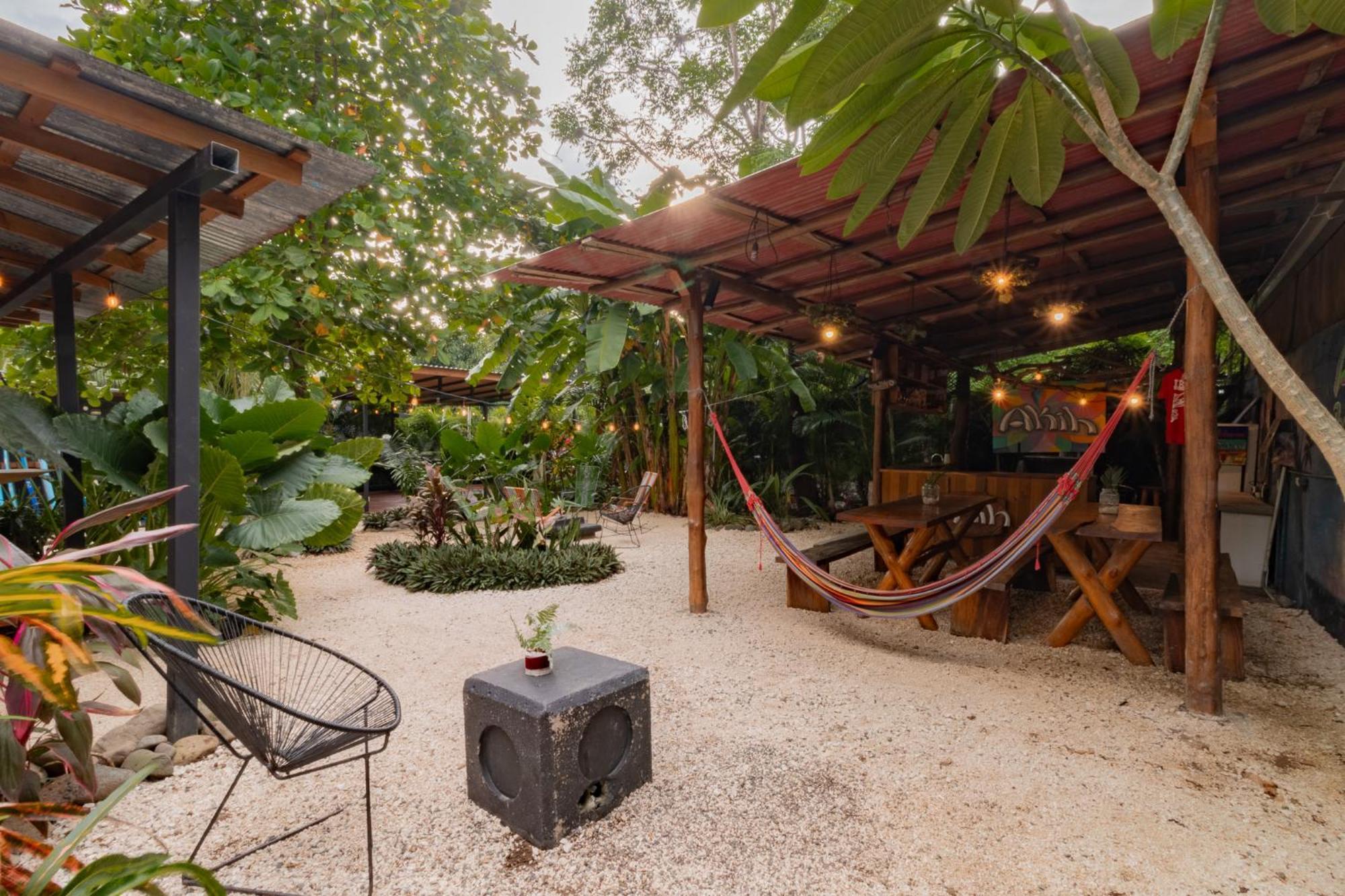 Akih Pods Hostel Playa Santa Teresa  外观 照片