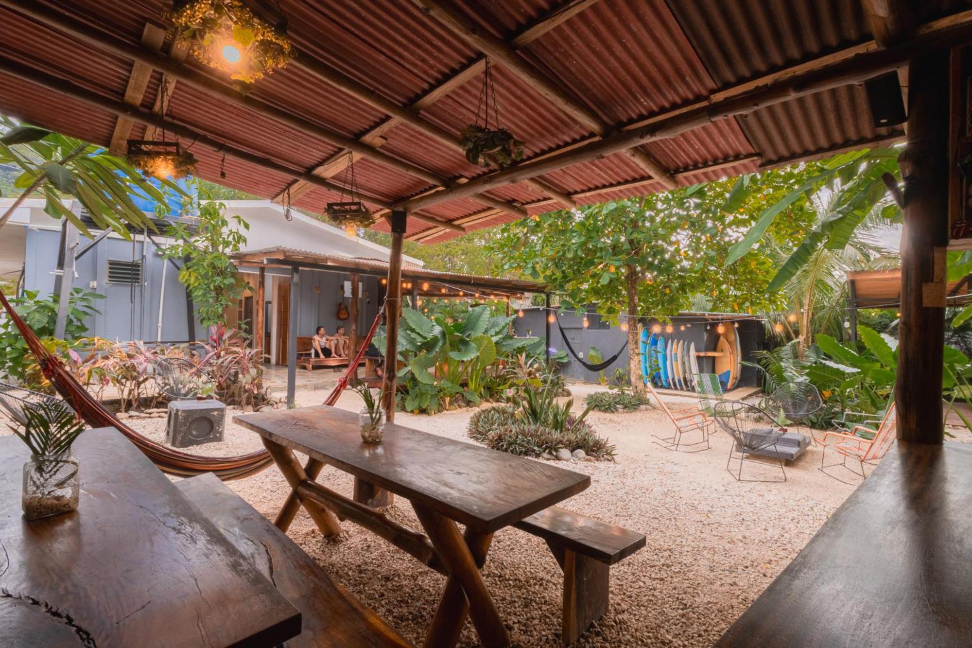 Akih Pods Hostel Playa Santa Teresa  外观 照片