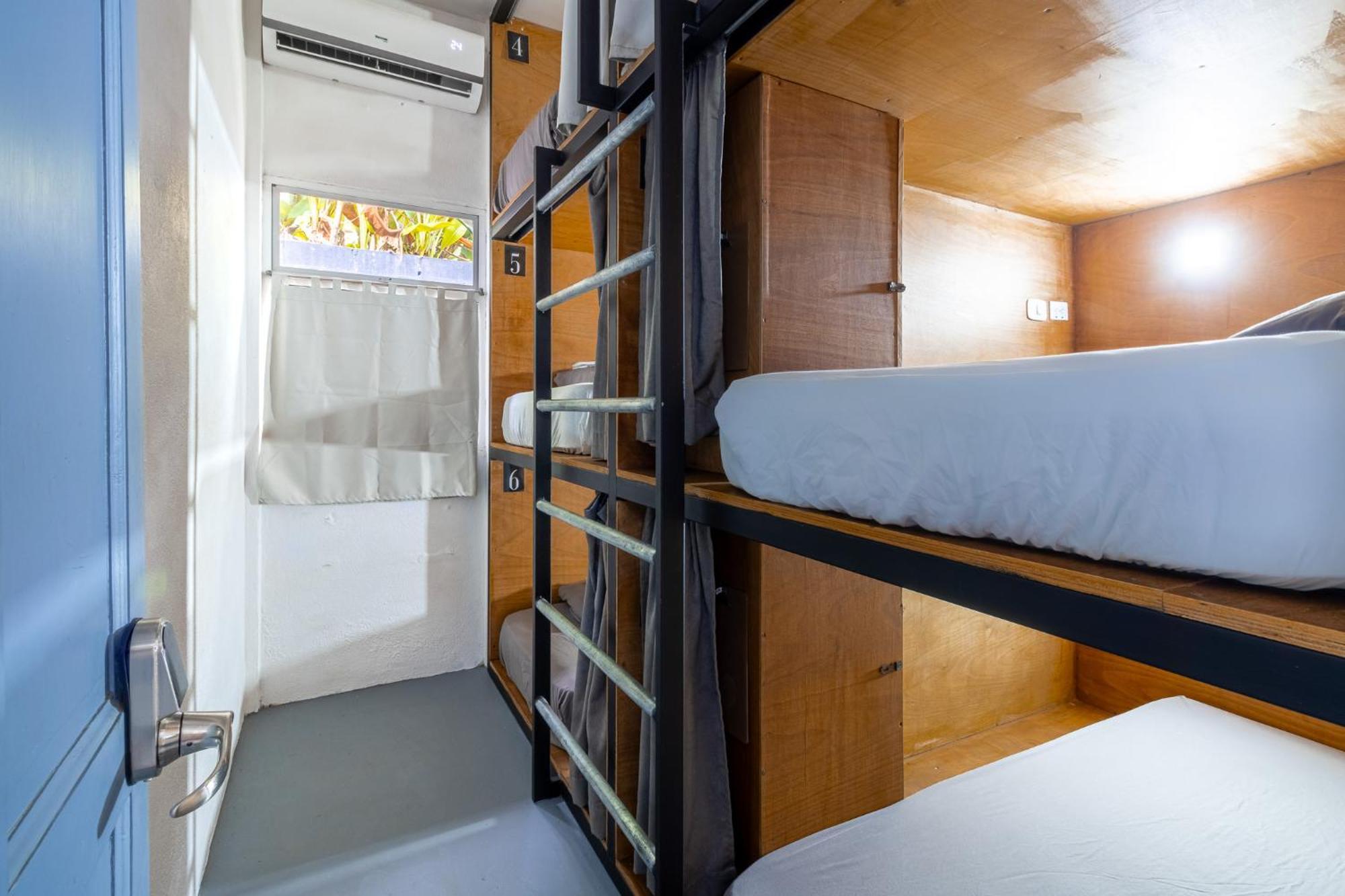 Akih Pods Hostel Playa Santa Teresa  外观 照片