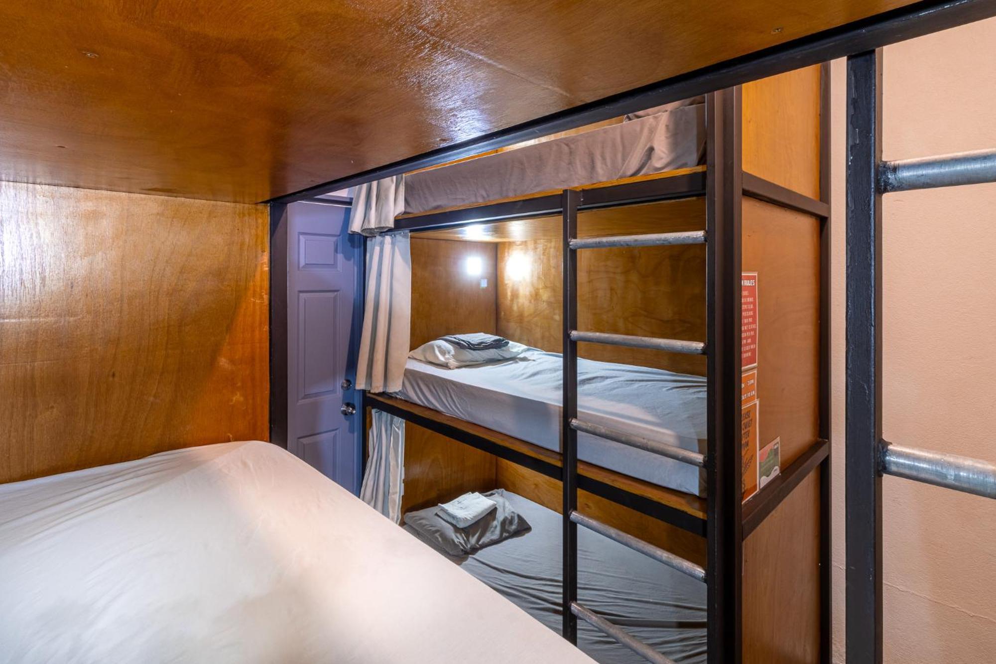 Akih Pods Hostel Playa Santa Teresa  外观 照片
