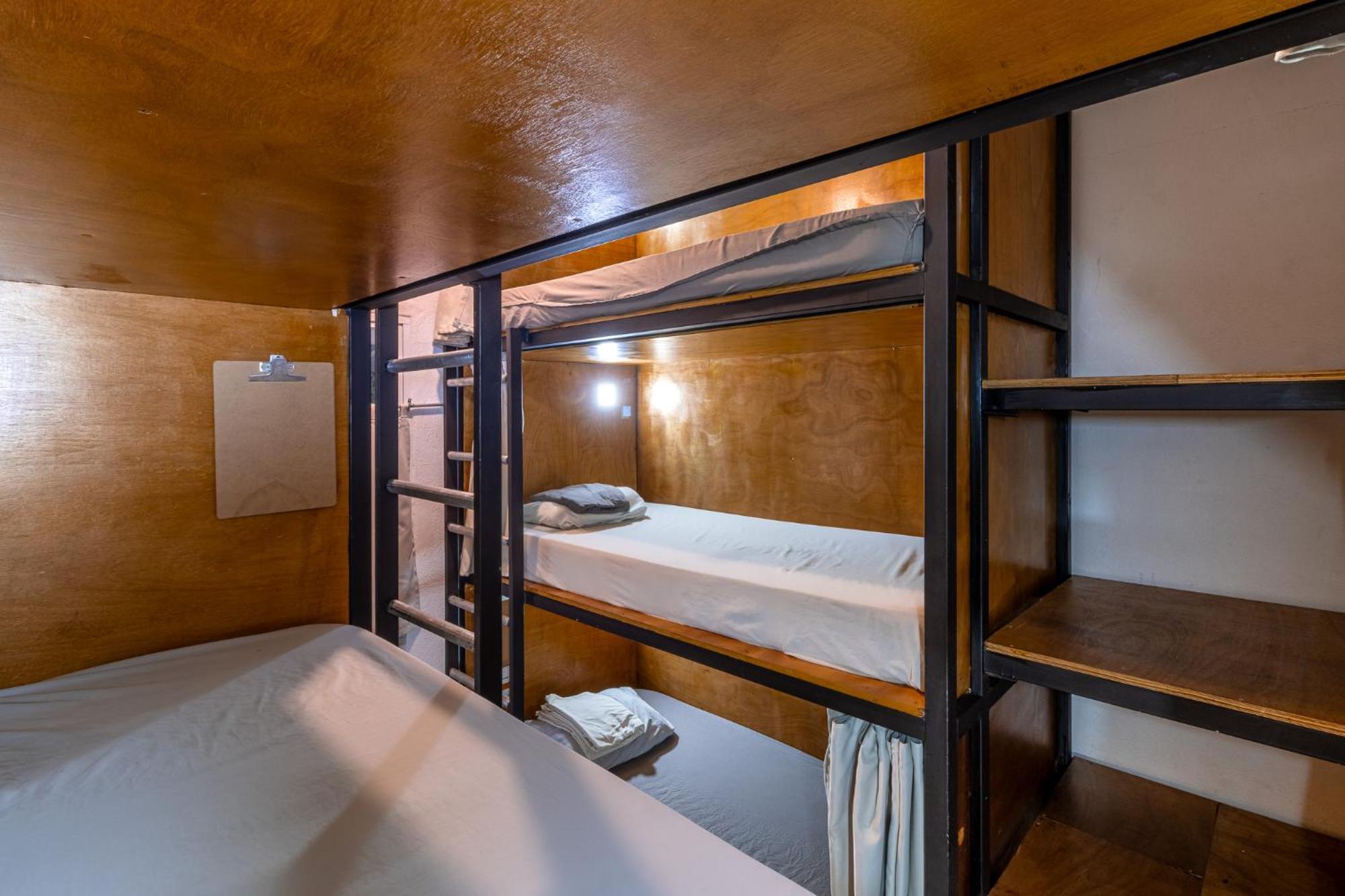 Akih Pods Hostel Playa Santa Teresa  外观 照片