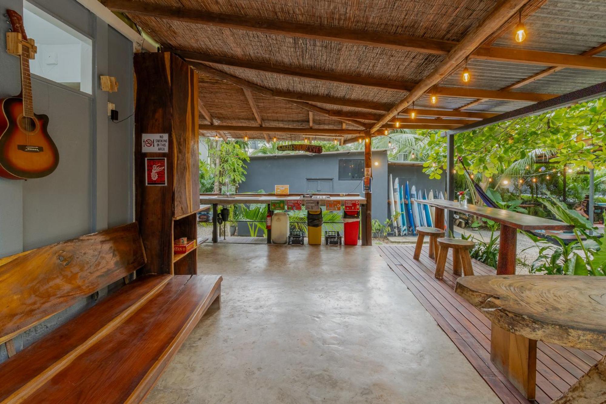 Akih Pods Hostel Playa Santa Teresa  外观 照片